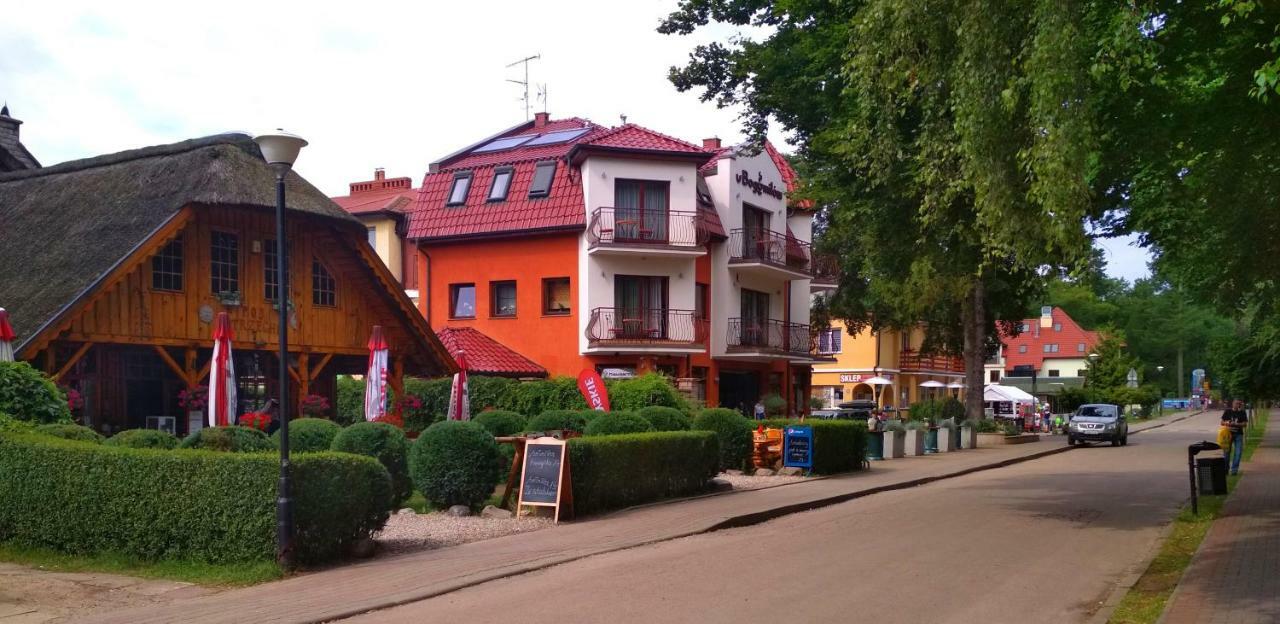 Pepasowka Chatka Puchatka Лукенцин Экстерьер фото